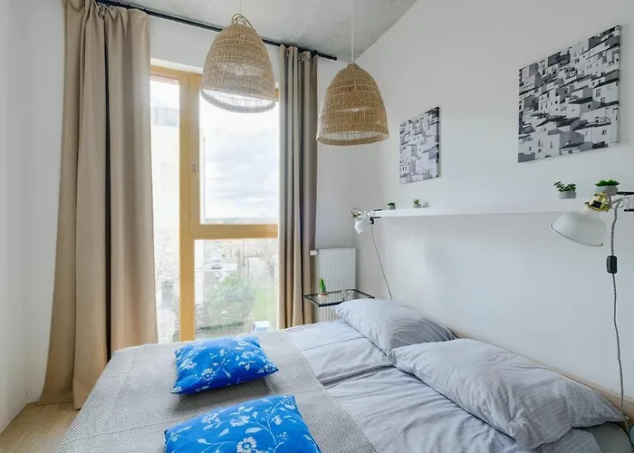 Za Cafe Peron, Patriotow 303a Apartman Varsó